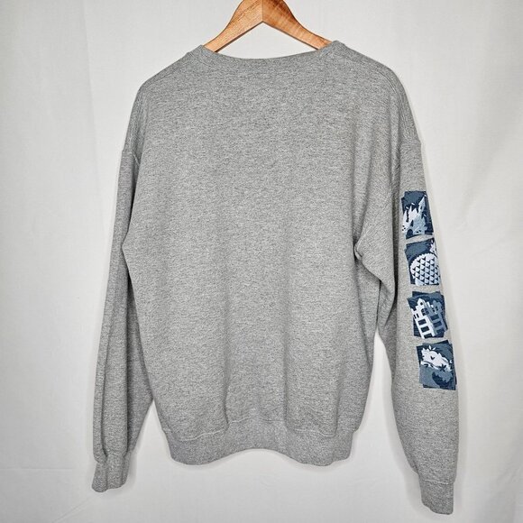 WALT DISNEY WORLD 2020 MEN'S LARGE Mickey & Friends Gray Sweatshirt Top Unisex - Picture 2 of 9